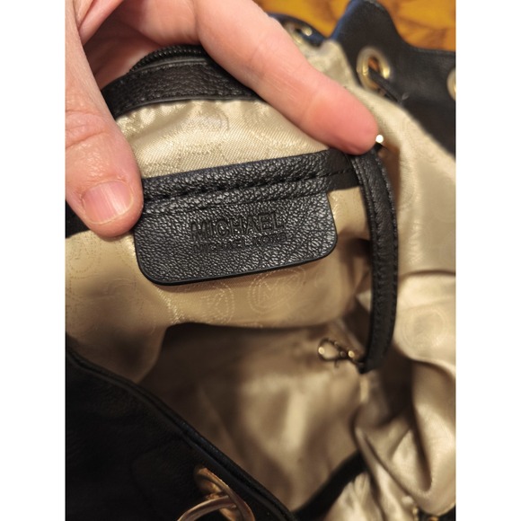 MICHAEL Michael Kors Women BLACK Leather Bucket Bag One Size - Picture 7 of 9